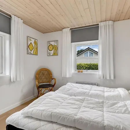 Feriehus Elizabeth - 175m From The Sea By Interhome *