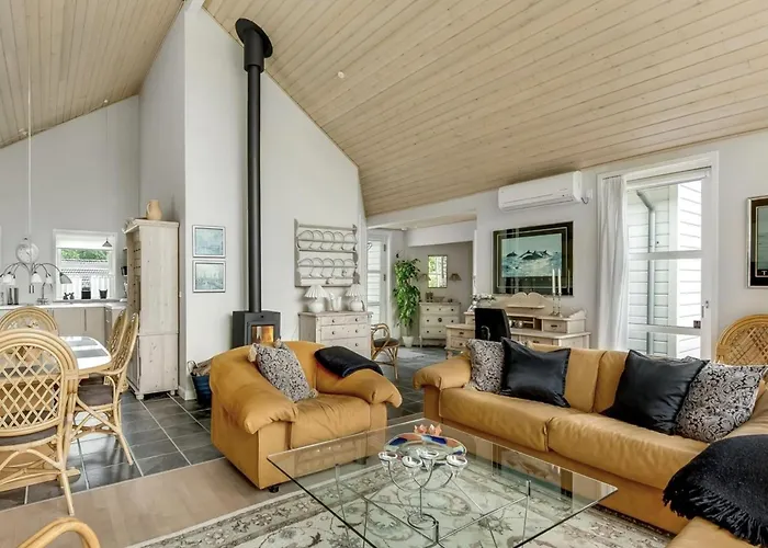 Elizabeth - 175m From The Sea By Interhome Feriehus