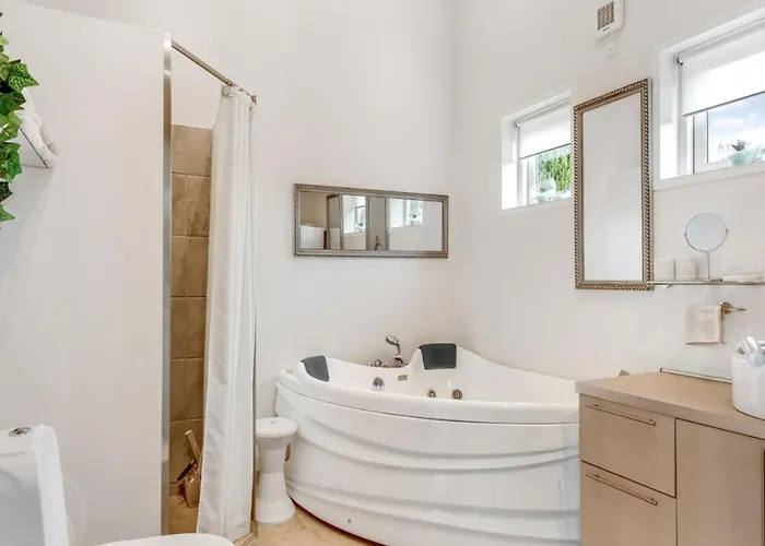 Elizabeth - 175m From The Sea By Interhome