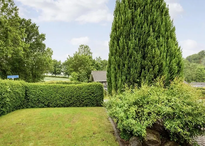 Elizabeth - 175m From The Sea By Interhome